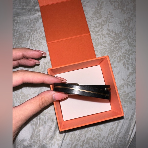 Taylor and Tessier Cerberus Leather Bracelet - Picture 5 of 7